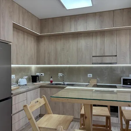 Kilometer 0 Comfortable דירה